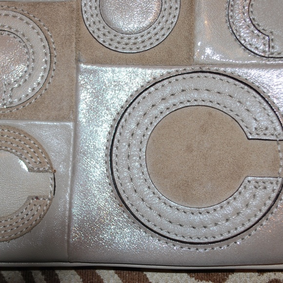 EUC Coach small crossbody purse. - Picture 3 of 5